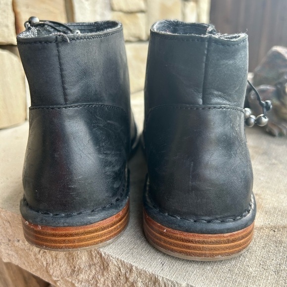 Olukai KAONA II black matte leather bootie’s w/ side zip Sz-7.5.  F - Picture 11 of 13